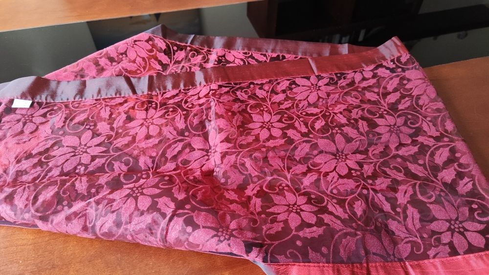 Napron vermelho em cetim