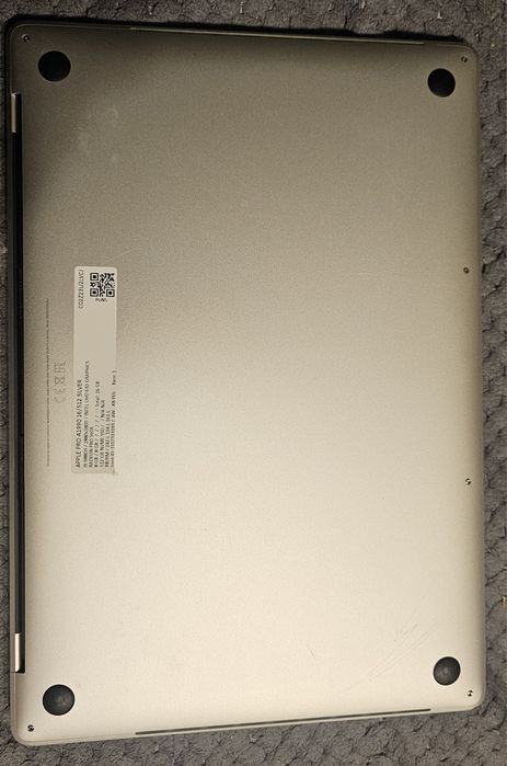 Apple MacBook pro a1990 i9 16 512