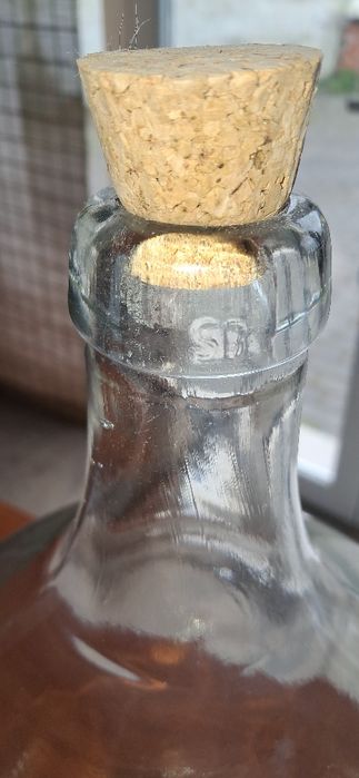 Garrafão de vidro 10 litros.
