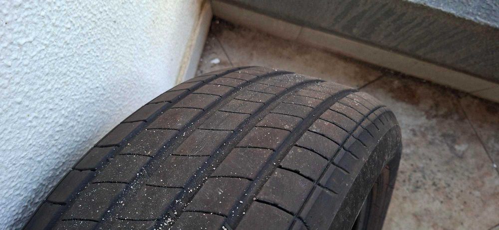 Pneu 205/55 R16 - Michelin e Continental