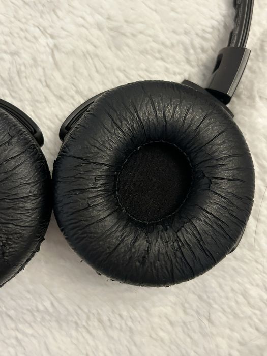 Sluchawki nauszne Philips bepdzewodowe TAUH202