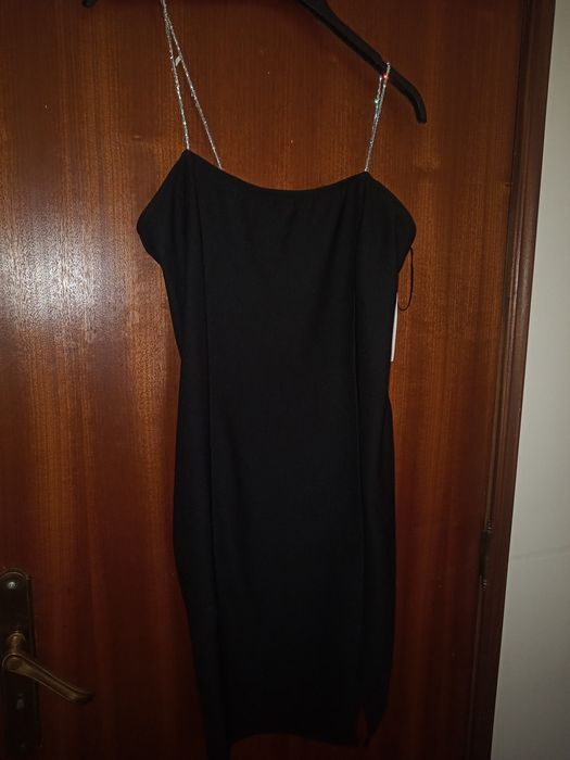 Vestido Preto Com Etiqueta