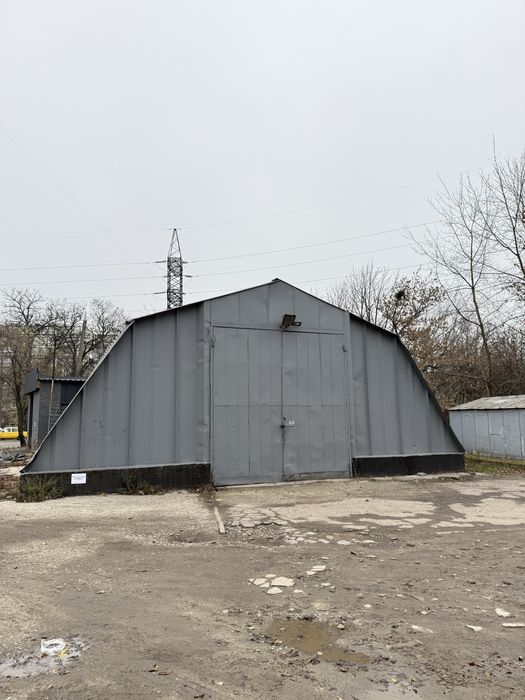 Сдается ангар на красной линии, район 12 квартал