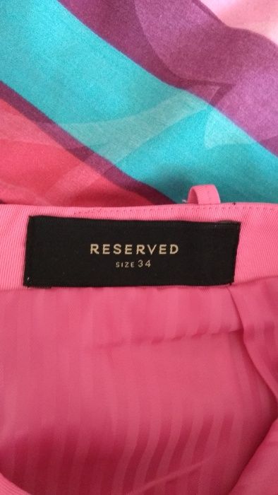 Elegancka spódnica ołówkowa Reserved