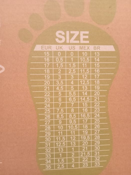 Sapatos cerimónia_CHICCO_branco_menina_tamanho 19_como NOVO