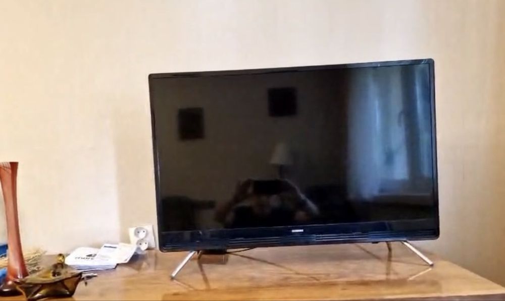Telewizor Samsung LED 32” UE32K4100 HD – sprawny + pilot
