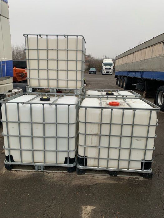 Продаю єврокуб в ідеальному стані обʼємом 1000л