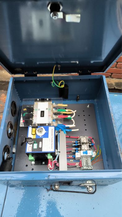 Генератор(+резервуар для палива)