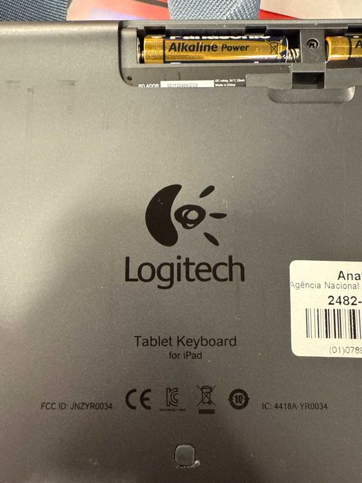 Teclado Bluetooth Logitech para iPad