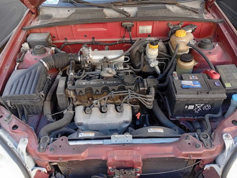 Vendo carro Daewoo 1999 .Por favor ler os  detalhes do anúncio