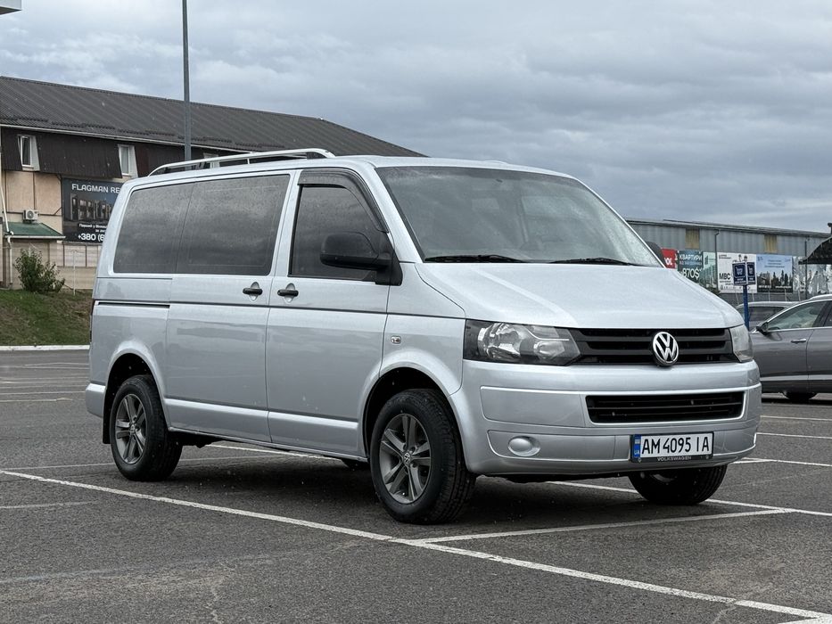 Бус Volkswagen T5 2011 (2.0TDI) Пасажир, обмін, vivaro, trafic, vito