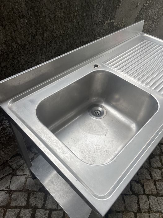 Bancada c/ pia industrial