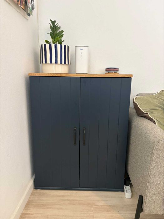 Armário IKEA SKRUVBY azul-escuro – 70x90 cm