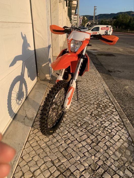 Ktm sxf 350 de 2019 com matrícula