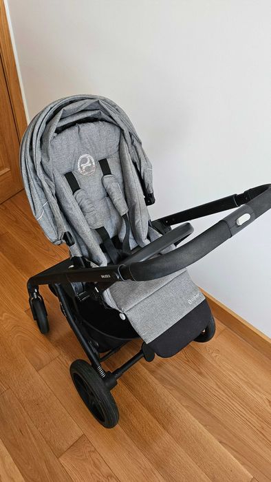 Cadeira Auto (Ovo) Cloud Z i-Size + Carrinho Balios S + Adaptadores