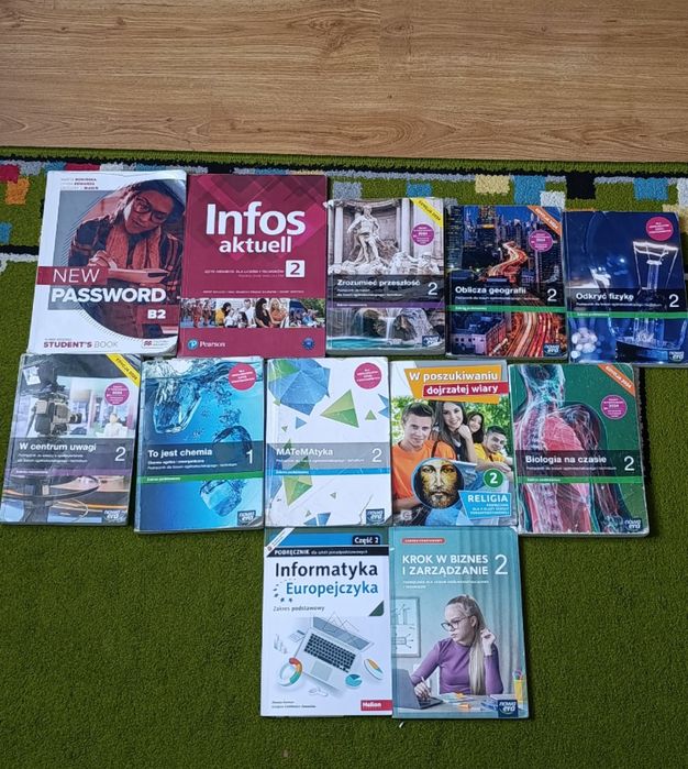 Sprzedam książki do szkoły średniej