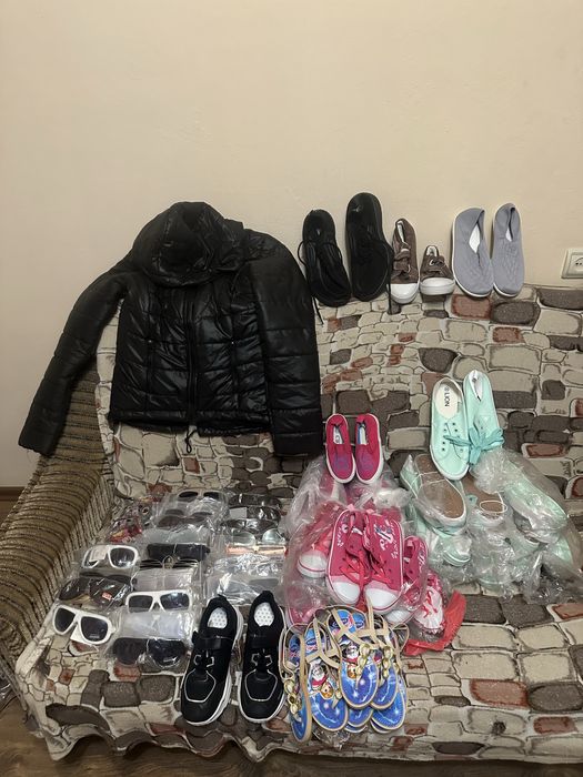 Продам одяг та взуття