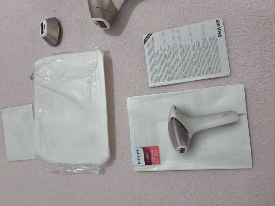 Depiladora Luz Pulsada PHILIPS BRI945/00 (IPL - Multi-zonas - Branco)