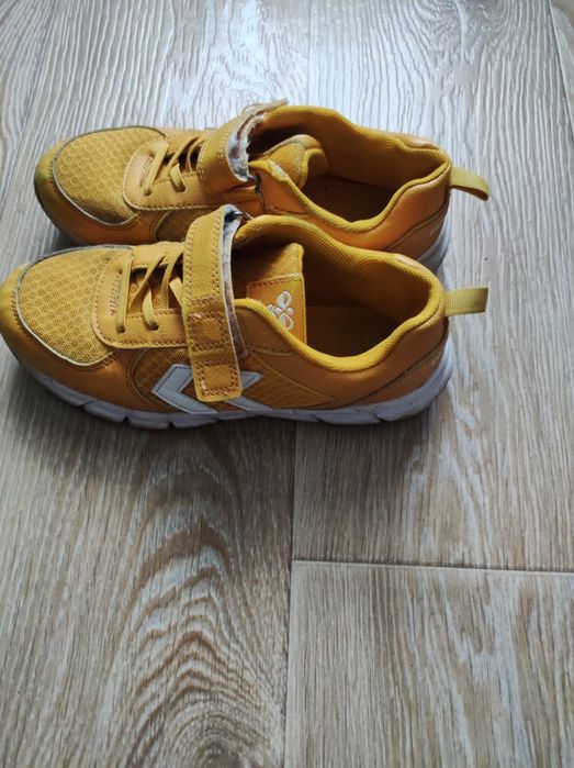 Продам красовки 36 размер