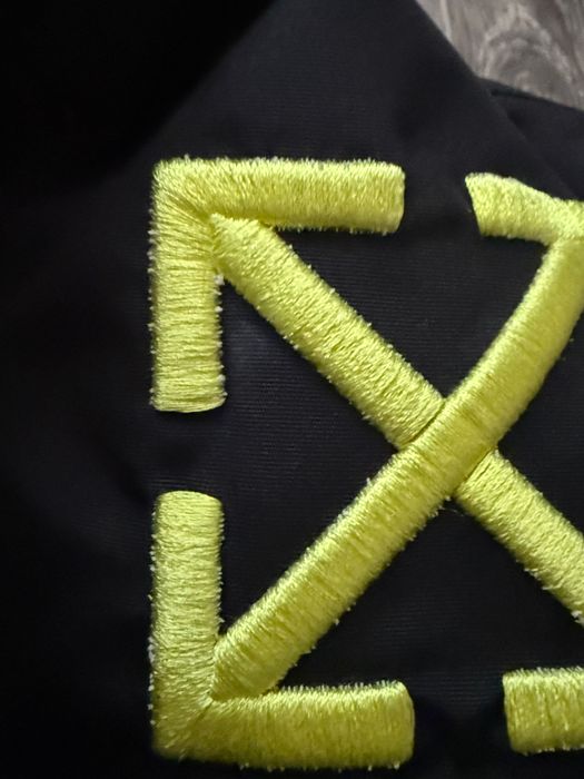 Kurtka jesienna przejściowa Off-White Logo – rozm. S