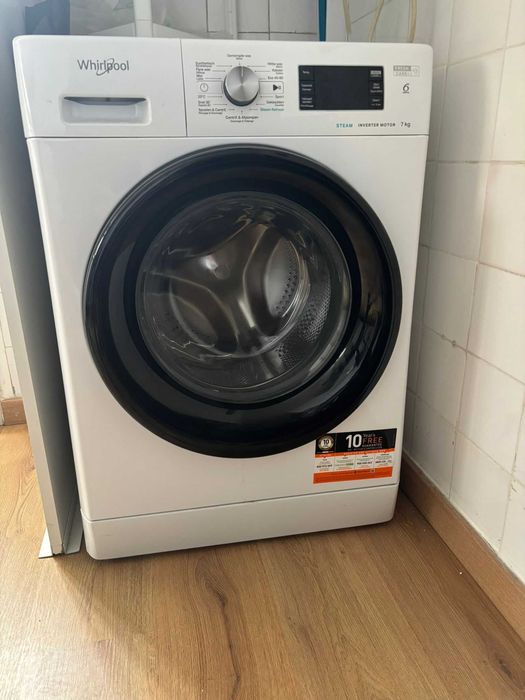 Máquina de lavar roupa Whirlpool