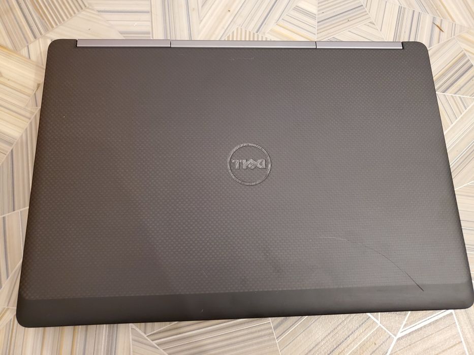 Игровой мощный DELL 7530 4 ядра Core i5 8400H 4.2ГГц  16Gb ОЗУ Nvidia p2000 (1050ti) ddr5