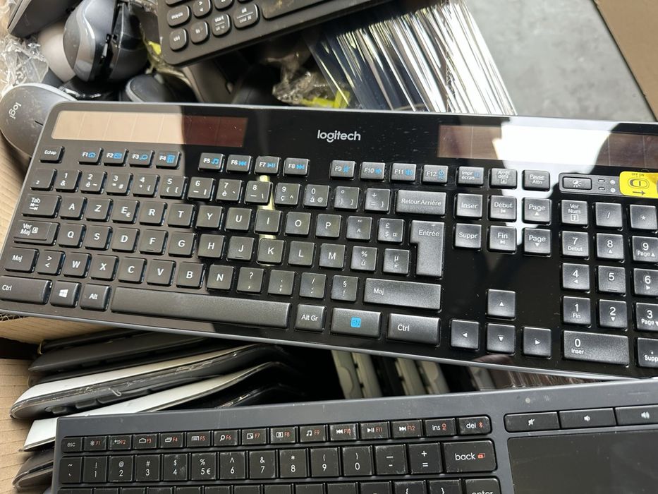 Teclados e Ratos Logitech - Vários Modelos