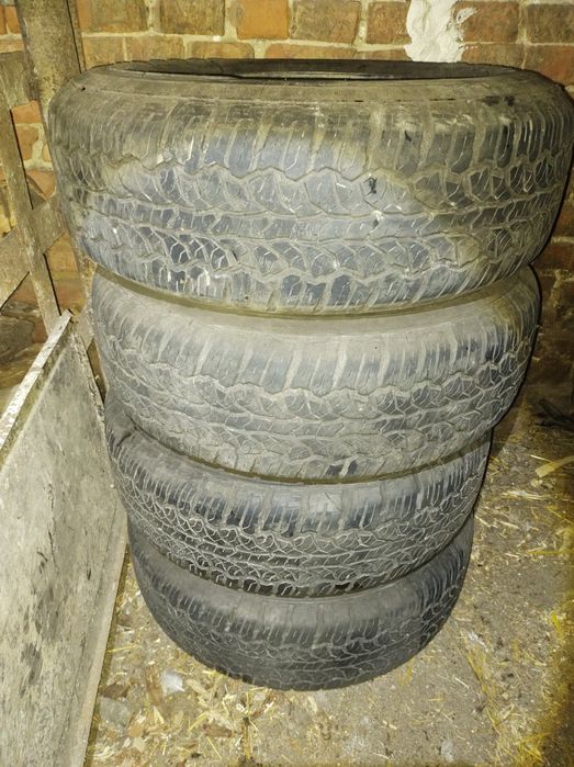 Колеса 225 75 Р15 6 139,7