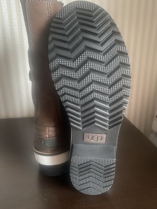Сапоги UGG для девочки