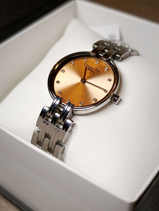 Жіночий годинник від Christian Dior Bagheera