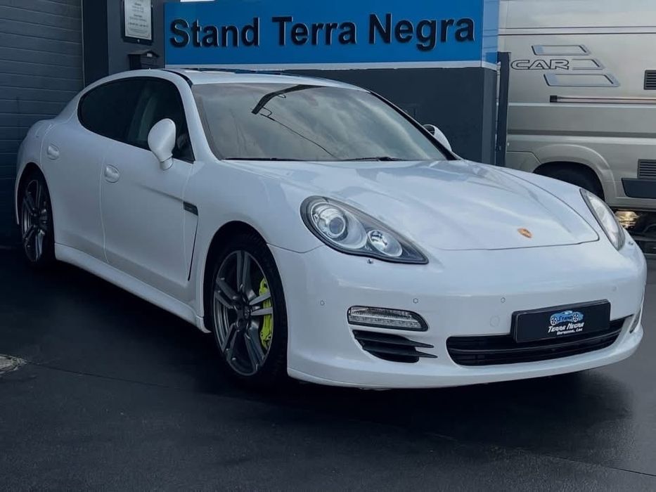 Porsche Panamera V6 250cv | Caixa Automática | Teto Abrir | Pele |