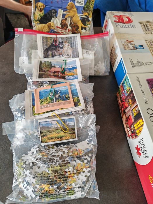 Puzzle kilka zestawów, także 3D