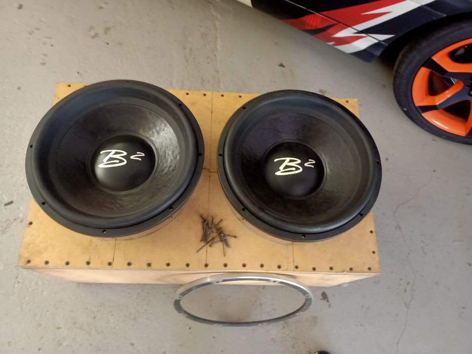 B2 audio skrzynia 2 kw 2x15" 4000 watt