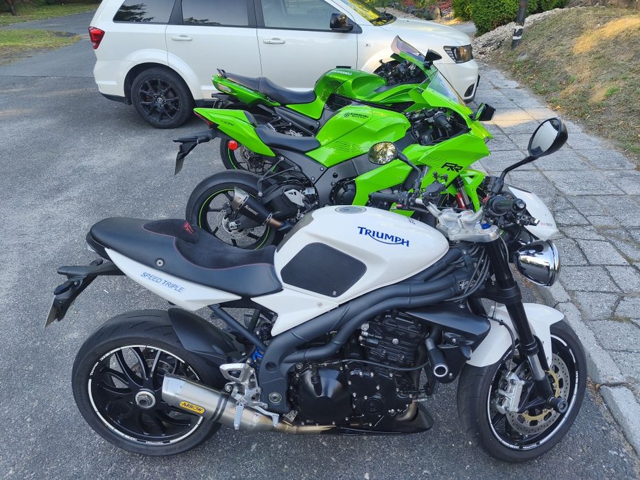 Triumph speed triple 2010