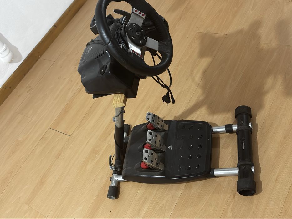 volante logitech g27 completo sem o suporte