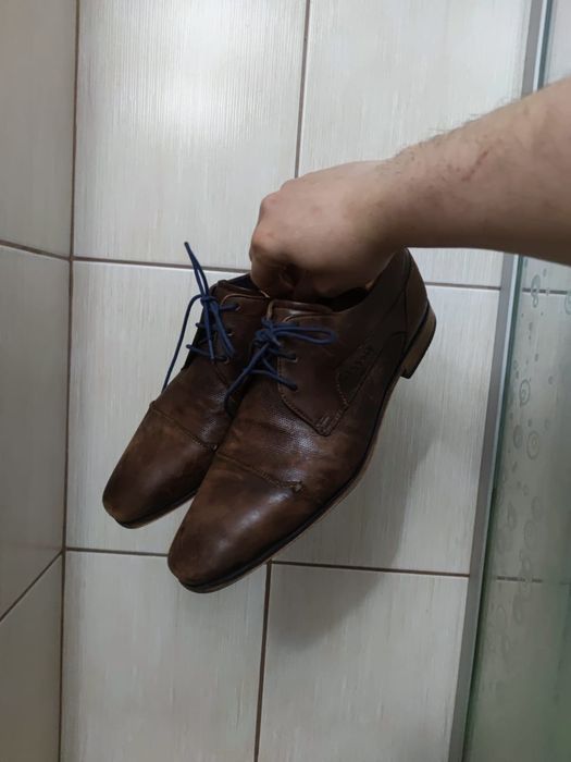 Buty obuwie 43 Bugatti brązowe kremowe naturalna skóra niskie e