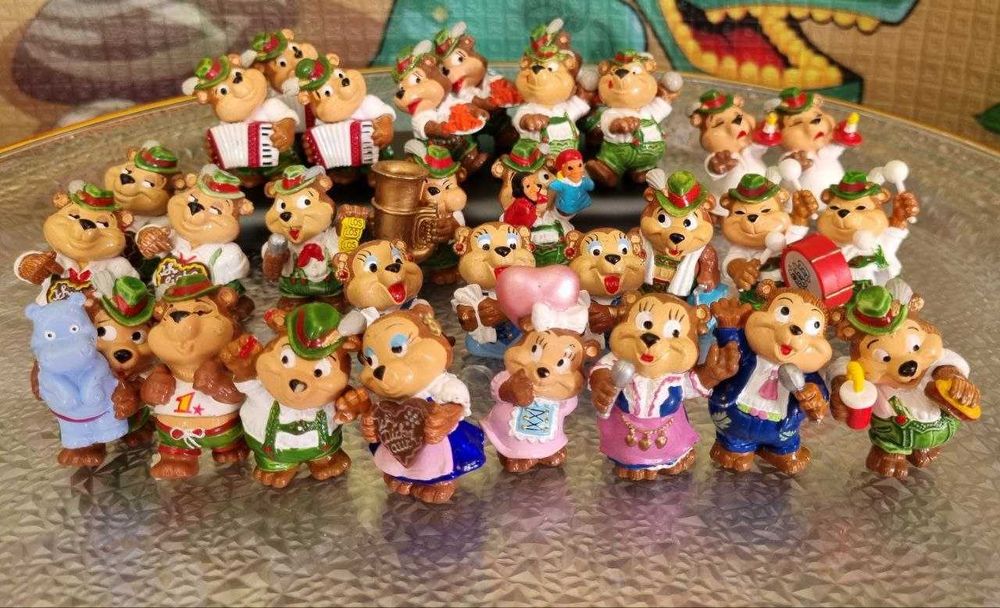 Продам іграшки Kinder, колекційні фігурки