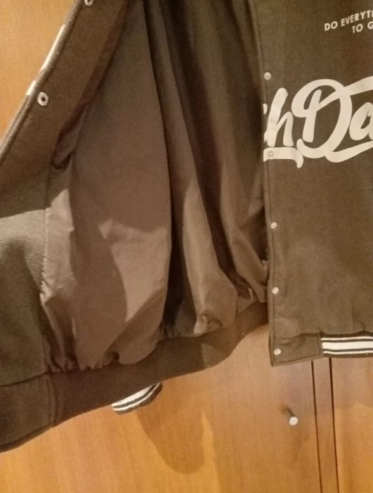 Casaco bomber de Bershka