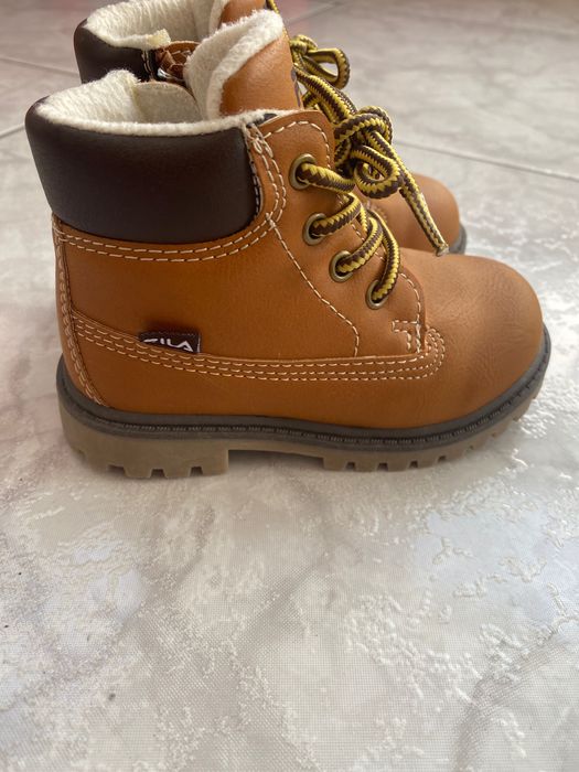 FILA Boots Size 22