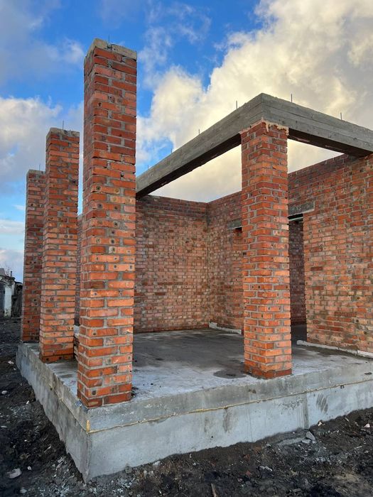 Будівництво будинків, фундаменти,