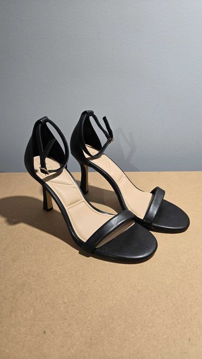 Sandały na obcasie ALDO