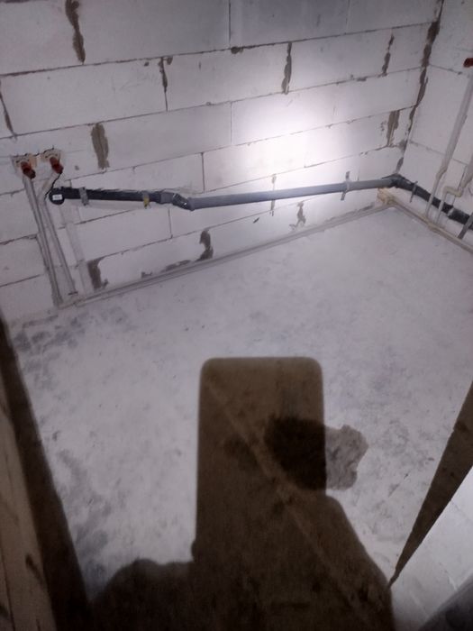 Сантехник.Водопровод,канализация,монтаж теплої підлоги Київ ,заміна ст