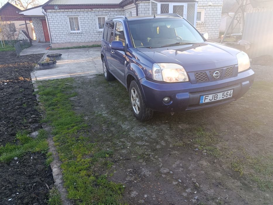 Продам Nissan X tail 2005 р.в. для військових