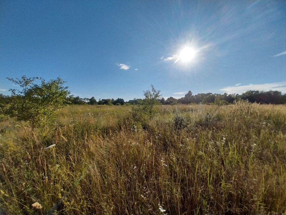 Продаж землі Середнє