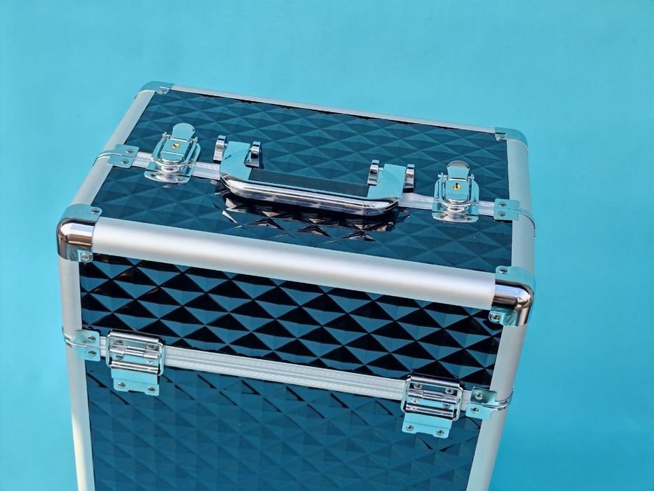 Косметологический многофункциональный косметический кейс  из ПВХ и алю