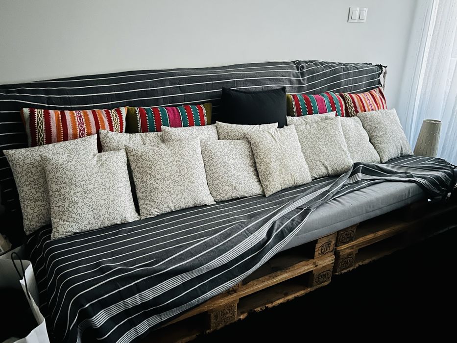 Vendo paletes Epal com colchao ikea - sofa
