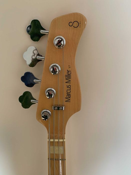 Baixo Marcus Miller V7 como novo excelente preço