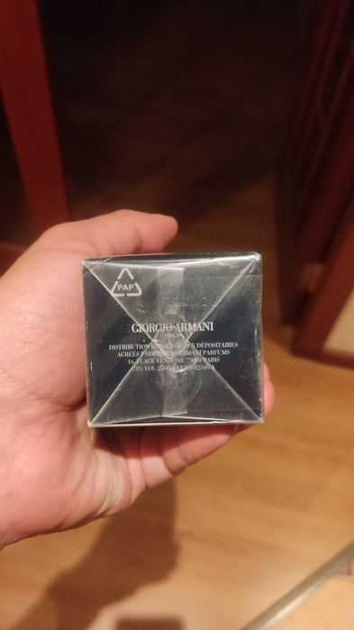мужская туалетная вода Giorgio Armani Black Code