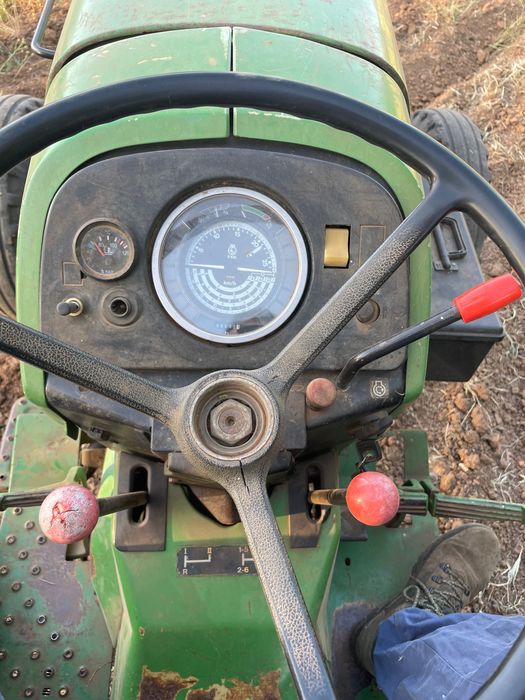 Trator Jonh Deere 1850