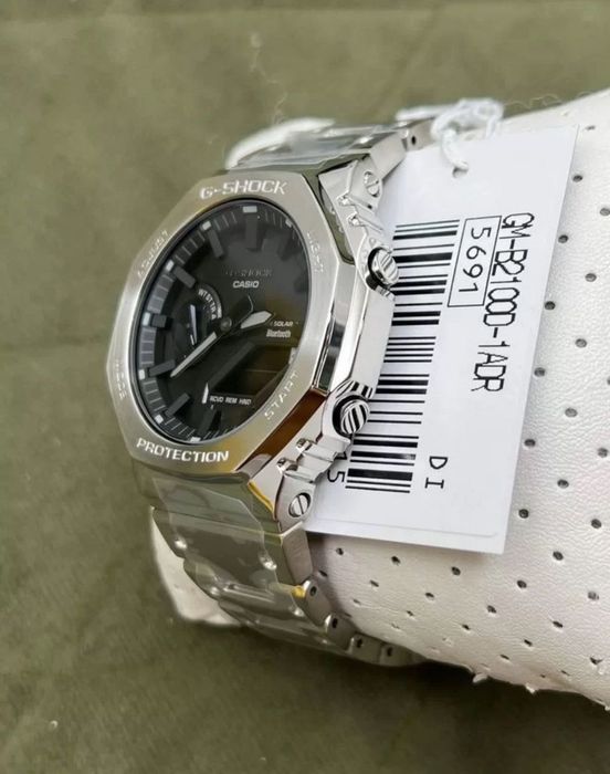 Продаю свои Casio G-Shock GM-B2100D